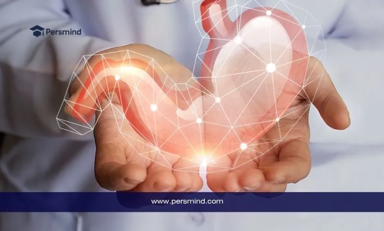 طبيب يحمل نموذجًا ثلاثي الأبعاد للمعدة يرمز إلى دراسة الطب في السعودية