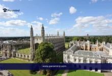 مباني جامعية تاريخية وحدائق خضراء – صورة معبرة عن الجامعات الكندية التي توفر إعفاءً من رسوم التقديم للطلاب الدوليين 2025–2026.