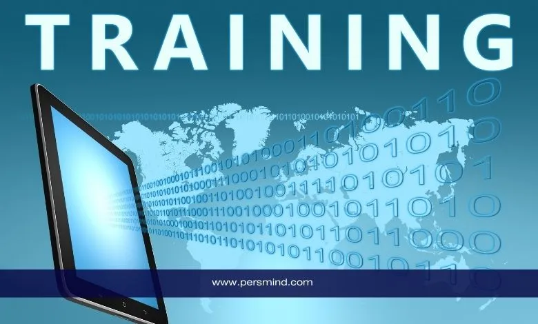 صورة رمزية تحمل كلمة "TRAINING" بالإنجليزية مع جهاز لوحي وشيفرات رقمية وخلفية لخريطة العالم، تُستخدم لتوضيح فكرة التدريب والبحث العلمي الدولي.
