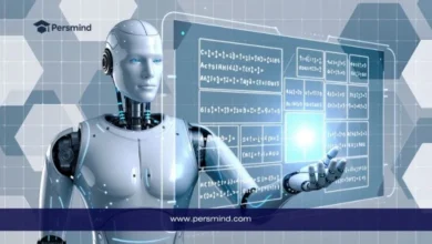 روبوت ذكي أمام شاشة عرض رقمية – صورة تعبيرية لمقال منحة جامعة محمد بن زايد للذكاء الاصطناعي في الإمارات 2026.