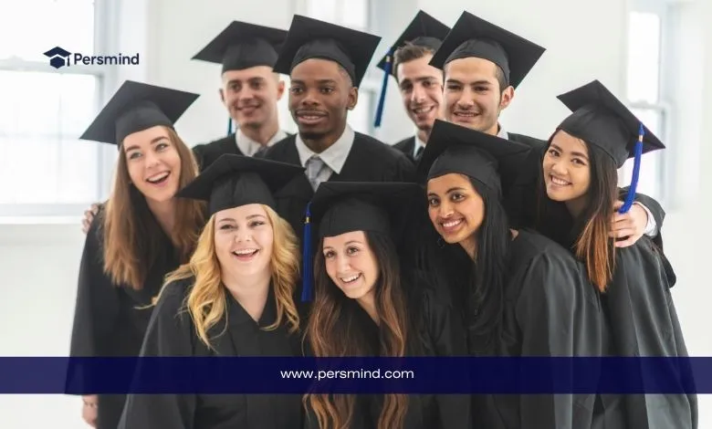 طلاب دوليون يتخرجون من جامعات عالمية ضمن منح دراسية بدون اختبار IELTS