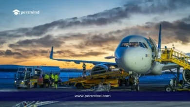 طائرة ركاب على مدرج المطار أثناء أعمال الصيانة الأرضية ضمن مجال دراسة تخصص صيانة الطائرات وهندسة صيانة الطيران