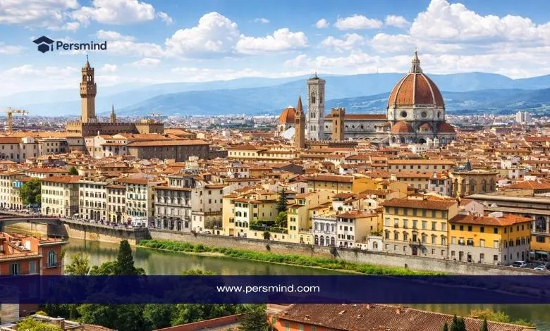 منظر نهاري لمدينة إيطالية تاريخية يظهر نهرًا ومبانٍ قديمة وقبة كاتدرائية كبيرة في الخلفية، ويُستخدم كصورة لمقال عن مدرسة EU4Ocean الصيفية